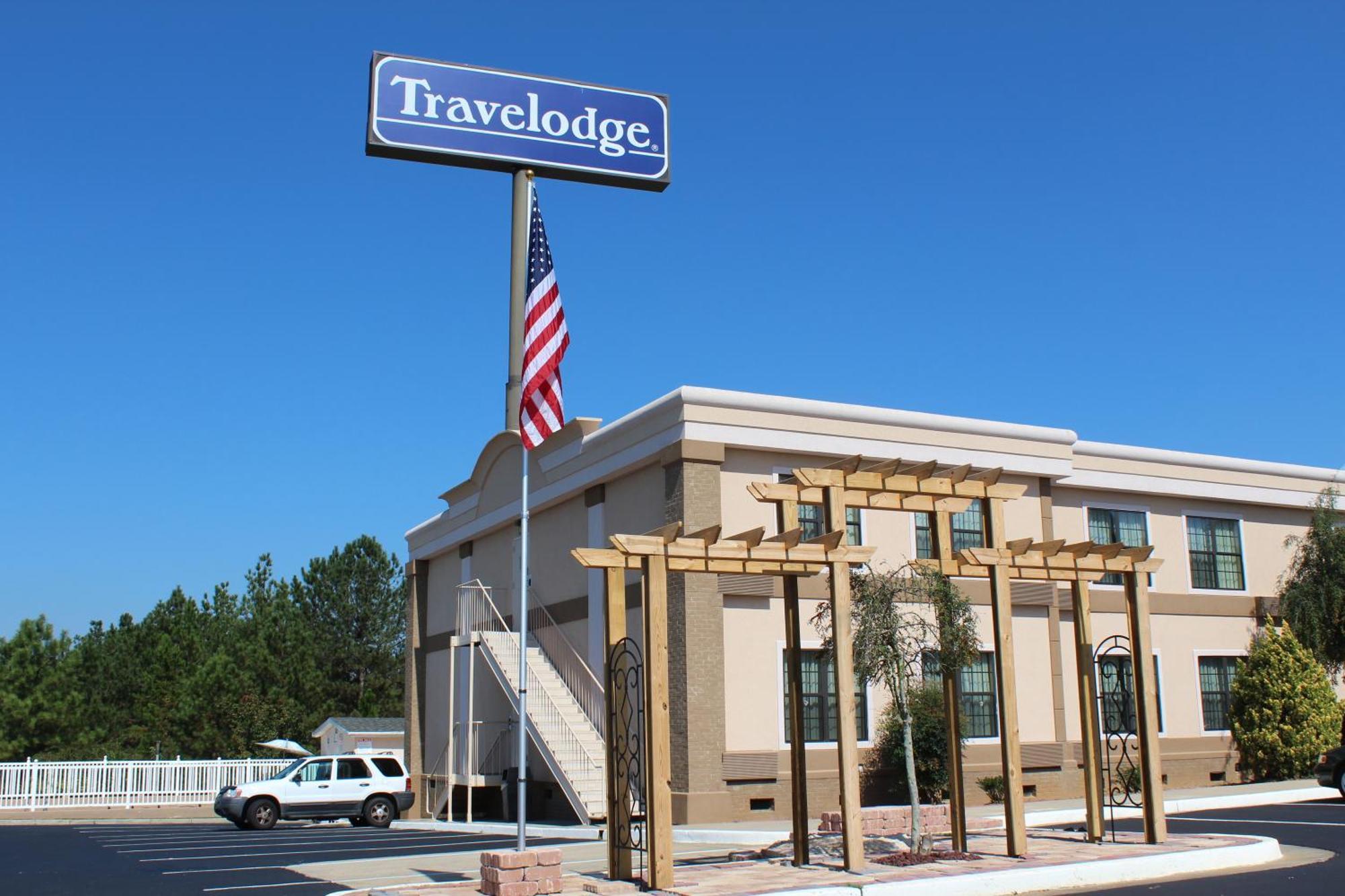 Travelodge By Wyndham Perry National Fairgrounds Area I-75 Екстериор снимка