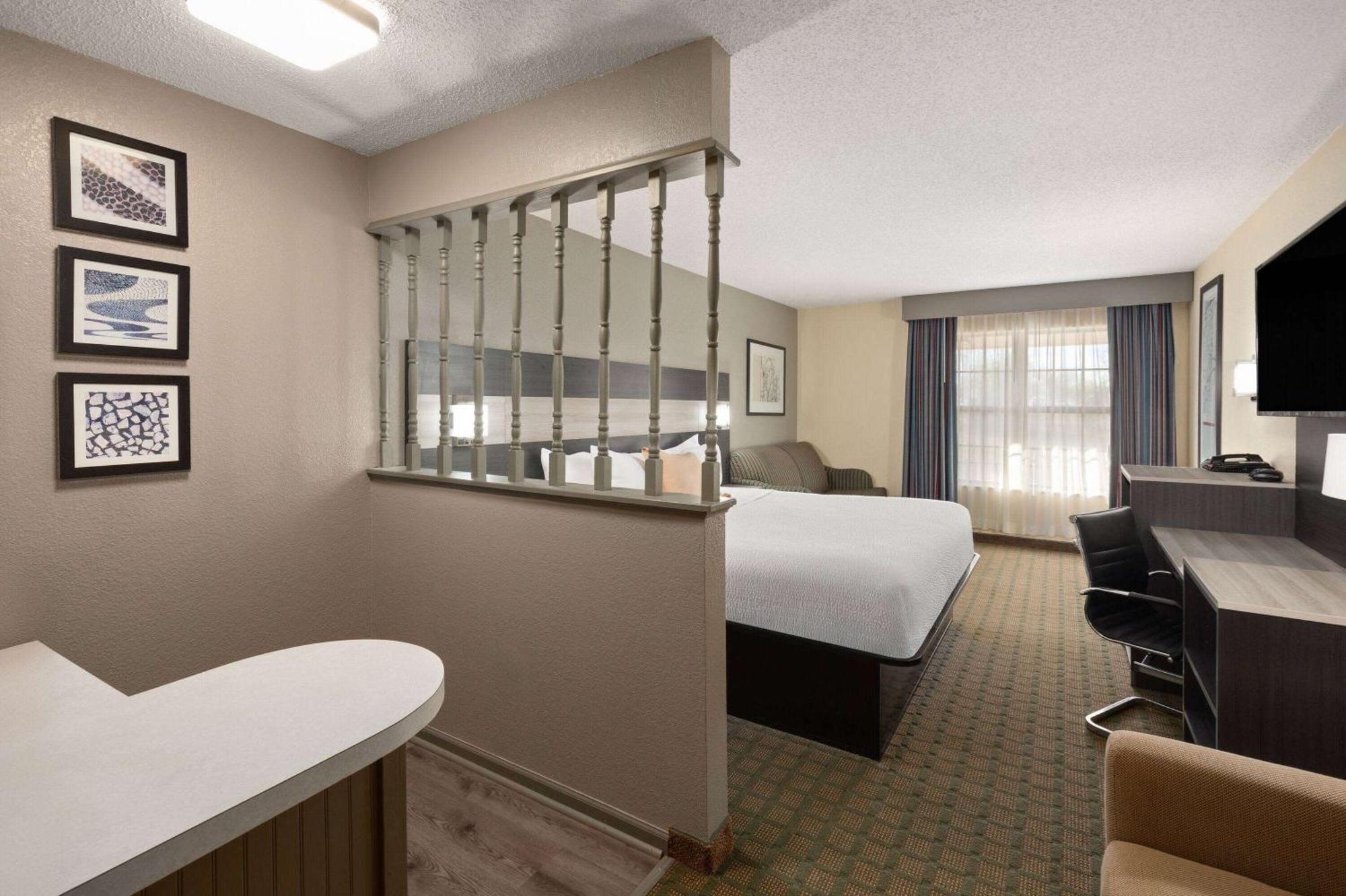 Travelodge By Wyndham Perry National Fairgrounds Area I-75 Екстериор снимка
